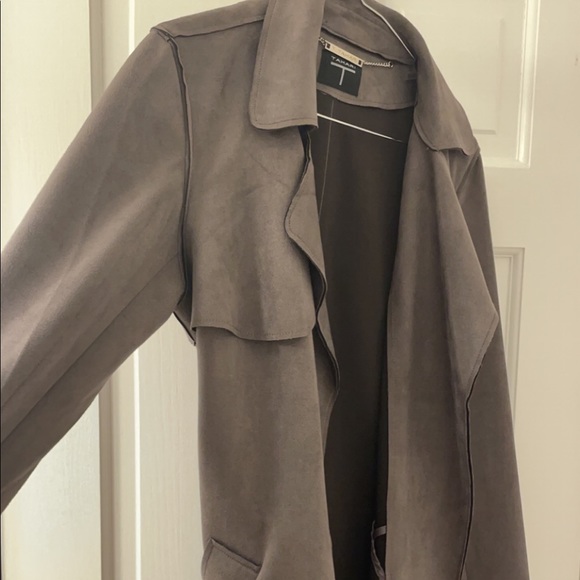 Women’s Suede Jacket - Picture 6 of 6